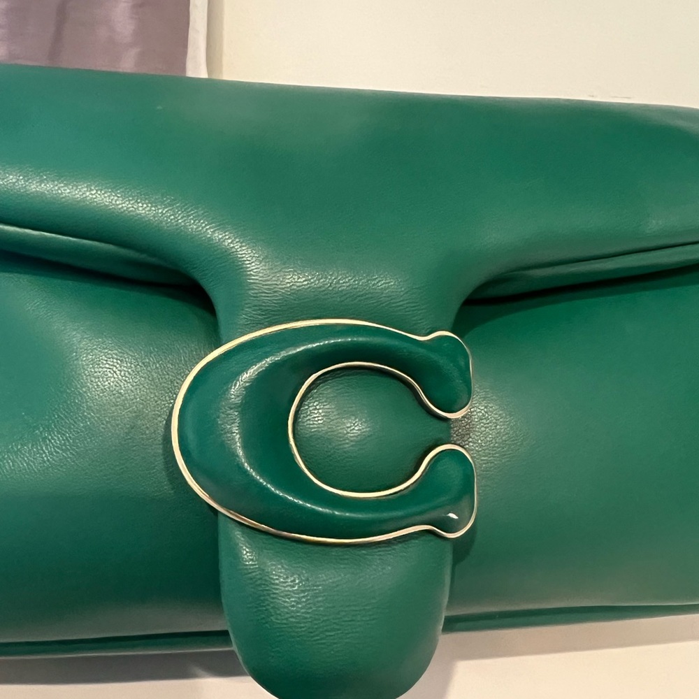 Coach Tabby Bag 18 Pillow Leather
